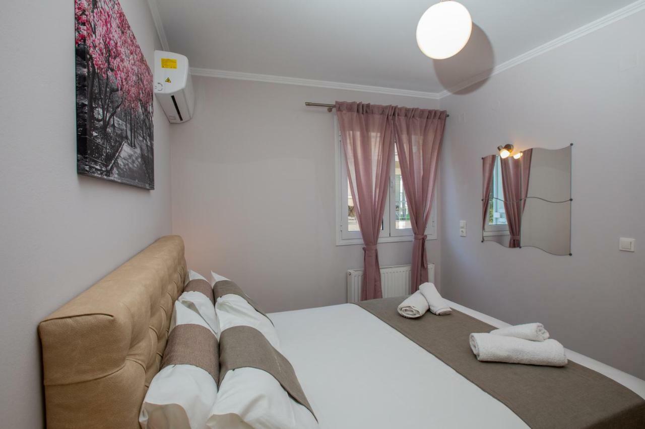 Elena'S Apartment 4 阿尔戈斯托利翁 外观 照片